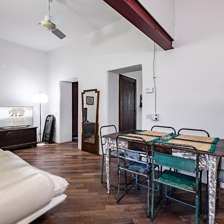 Beccaria & Sant'Ambrogio Lovely Apartment Florens Exteriör bild